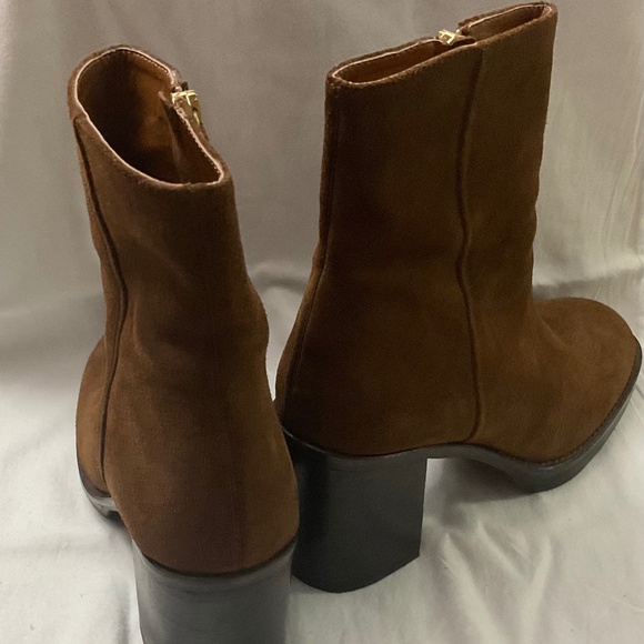 Boots - Picture 2 of 4